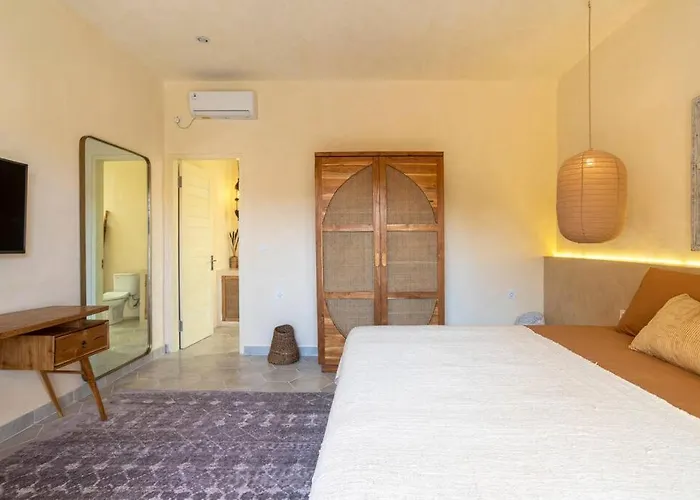 Sol - Lovely Mediterranean Style 3br W/pool. * Dalung (Bali)